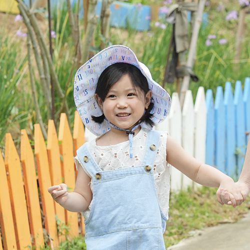 炫彩呢喃雙面帽UPF50+ (3-10歲(頭圍46-56cm))