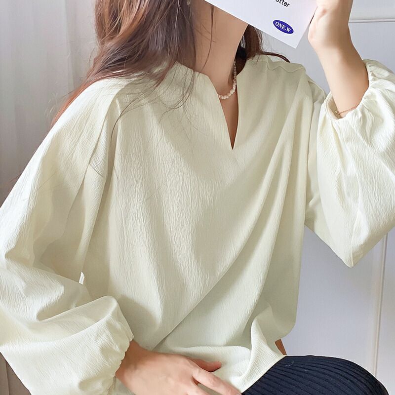 日本 Classical Elf - 氣質修身小V領氣袖球上衣-黑