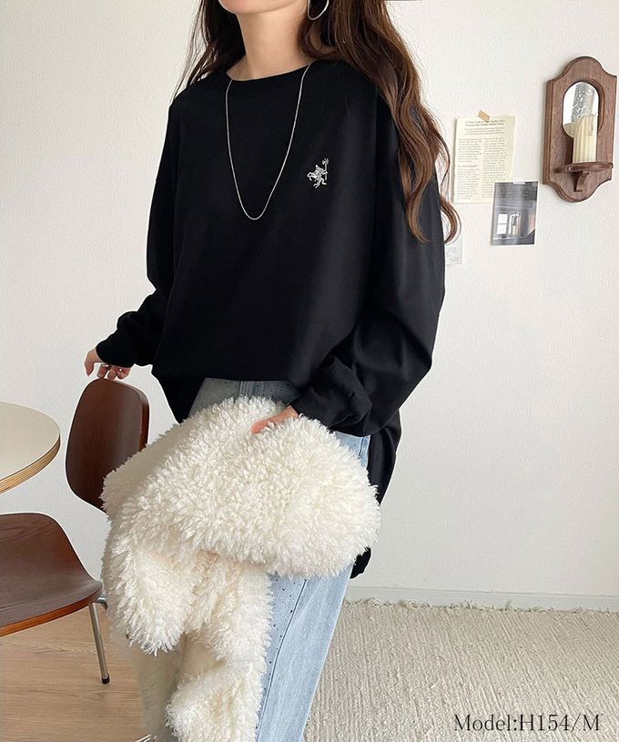 日本 Classical Elf - 休閒背扣logo刺繡寬版長袖上衣-黑