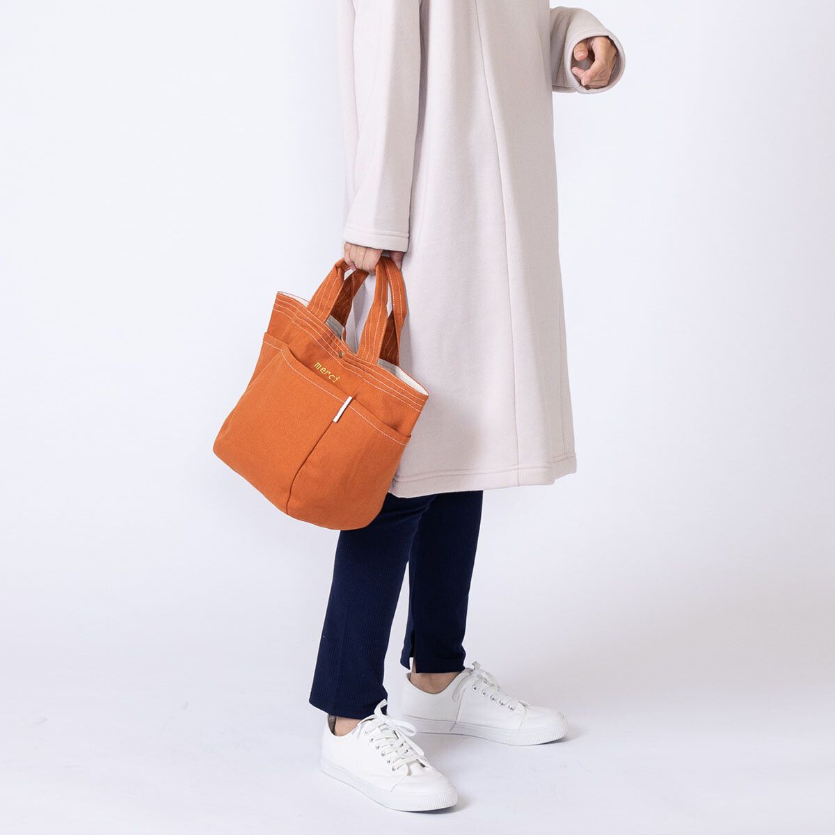 日本 Chepeli - 印度棉 刺繡手提帆布包/托特包-merci-黑 (25x37x16cm)