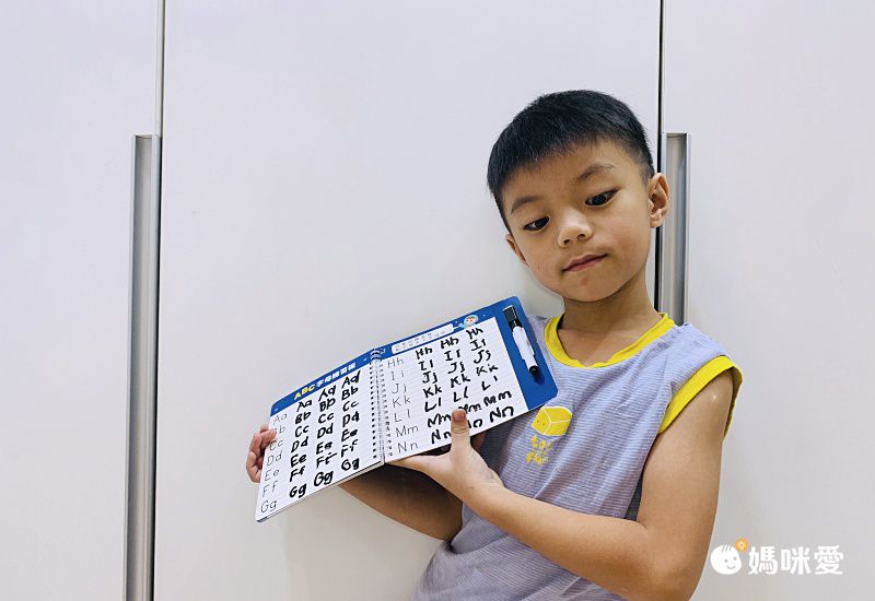 禾流文創 - 小手觸摸隨身聽：我會跟著說ABC+動動小指，學學看2本一套(ABC+123)