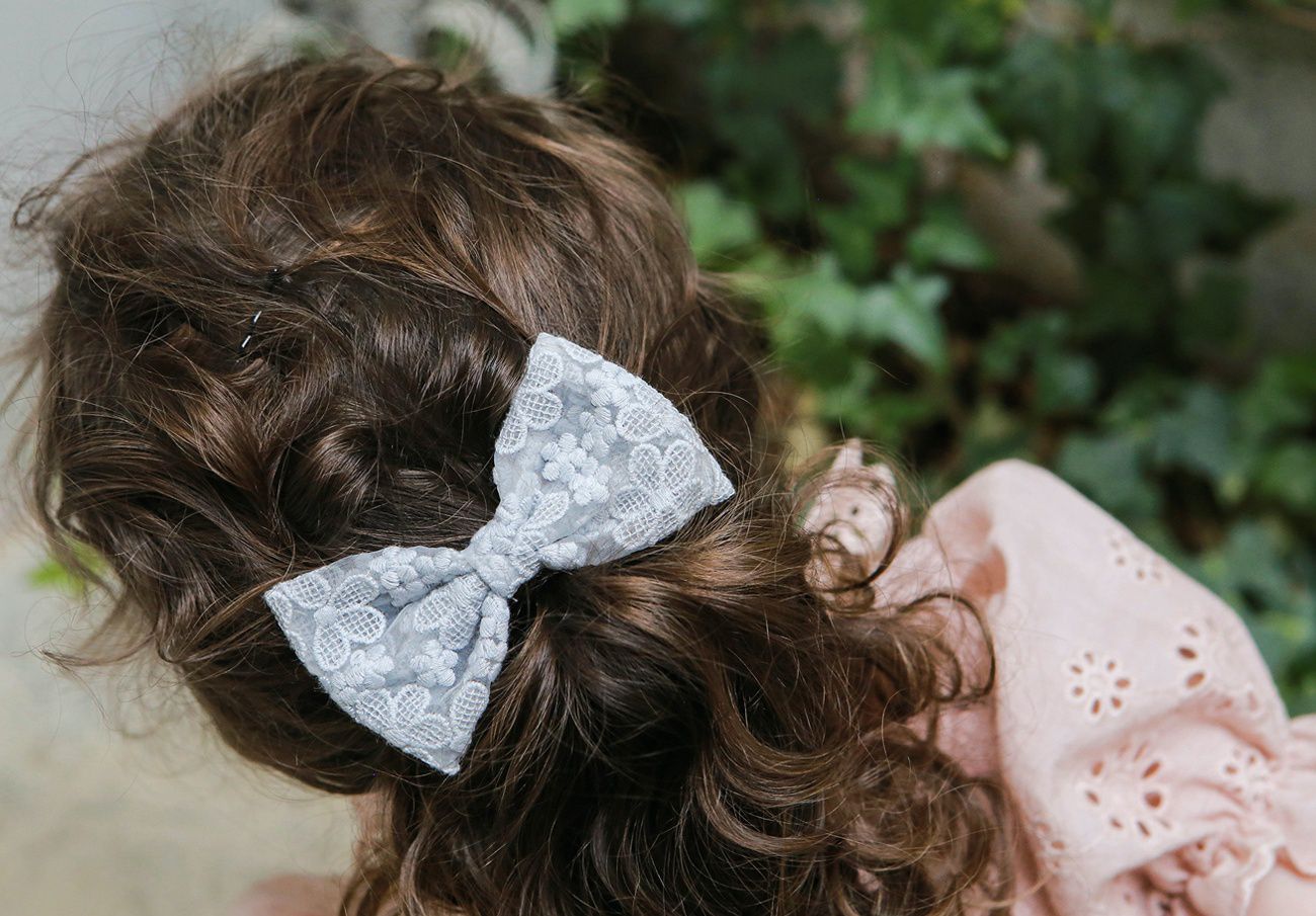 韓國 PuellaFLO - 蕾絲刺繡花朵蝴蝶結髮飾/髮夾-米白