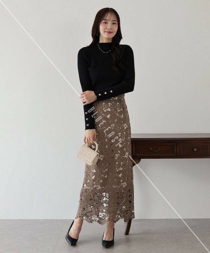 日本 BLUE EAST - 愛心金釦羅紋小高領長袖上衣-嫩粉紅