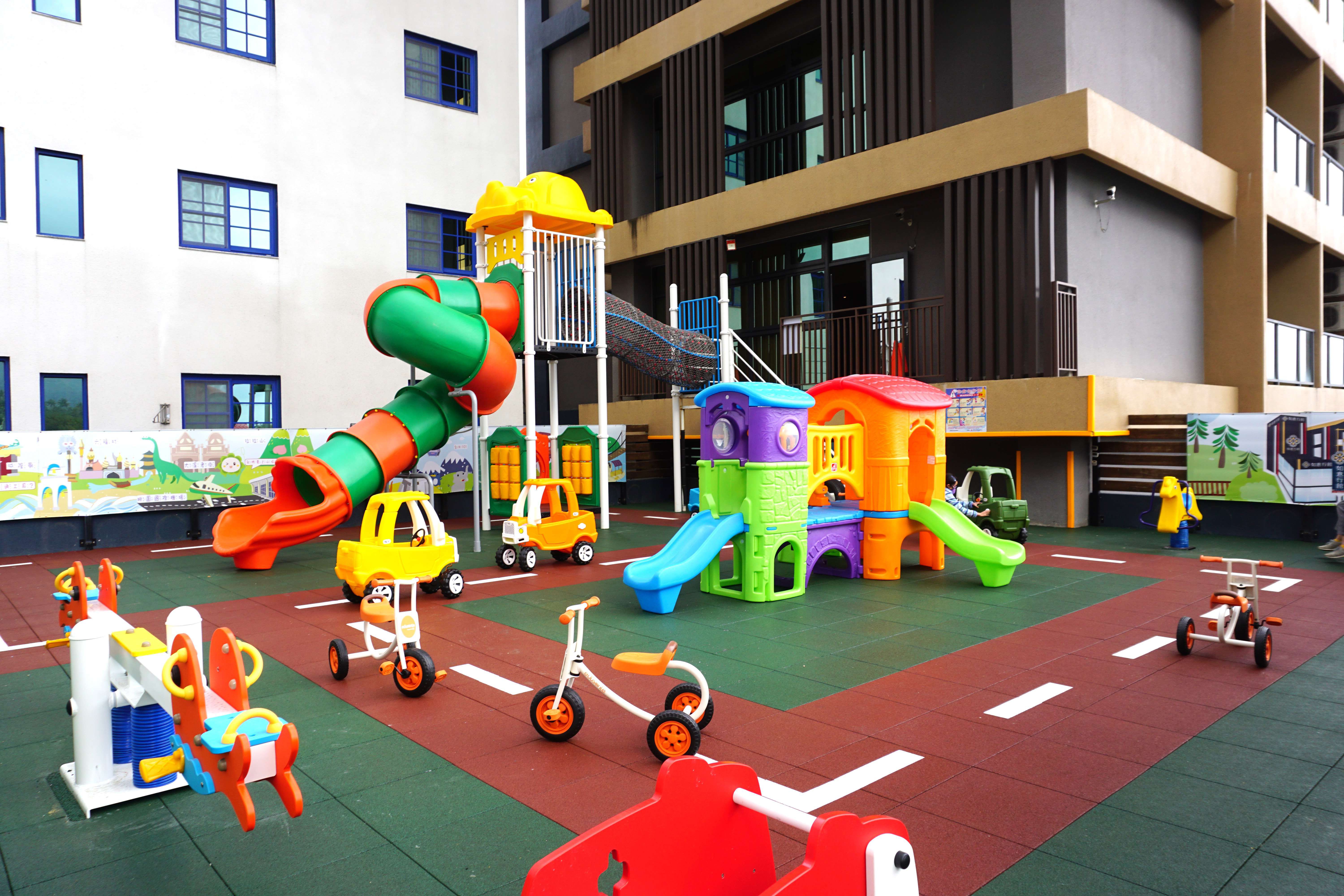 台東曙光渡假酒店 - 【五館聯合】媽咪愛特談四人房一泊一食平日住宿券-無使用期限