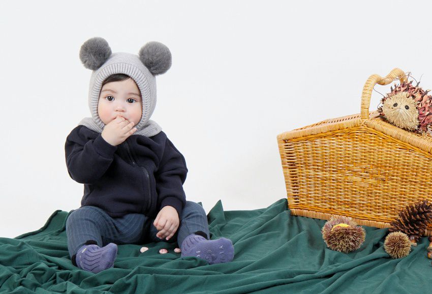 韓國 Babyblee - 大球球遮脖保暖帽-棕 (FREE)