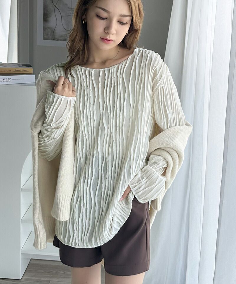 日本 Classical Elf - 圓領波紋透感長袖上衣-黑