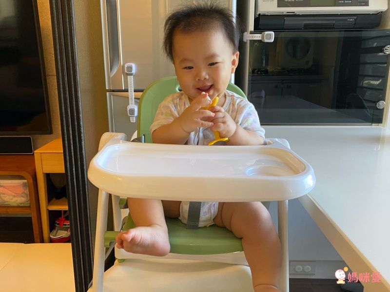 美國 ZOE - 折疊餐椅 x 折疊桌-附白色小餐盤-奢華灰