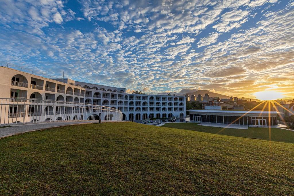 淡水河景第一排【將捷金鬱金香酒店】超值家庭專案