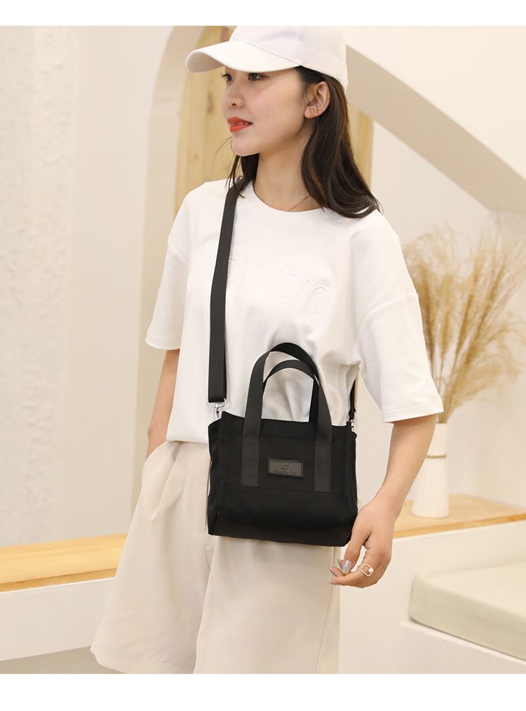 防潑水單肩/斜背小包-黑色 (17x20x12cm)