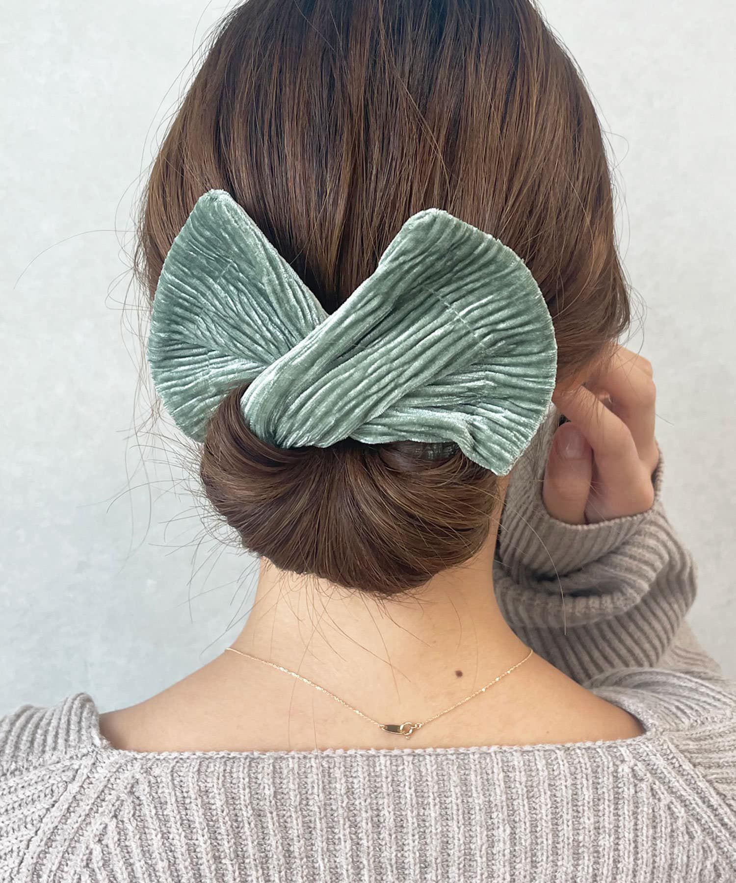 日本 Lattice - [日網熱銷] 簡單優雅紐結髮圈-光澤燈芯絨-米杏