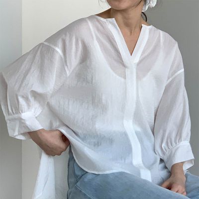 韓國女裝連線 - 輕透嫘縈V領寬鬆七分袖襯衫-白 (FREE)