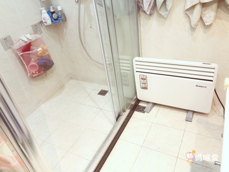 AIRMATE 艾美特 - ［IPX4防潑水認證］居浴兩用防潑水對流式電暖器HC51337G-雪花白