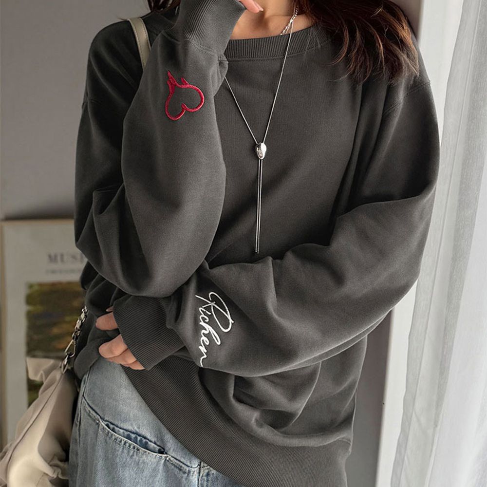 低調可愛刺繡一字領裏毛長袖上衣-炭灰