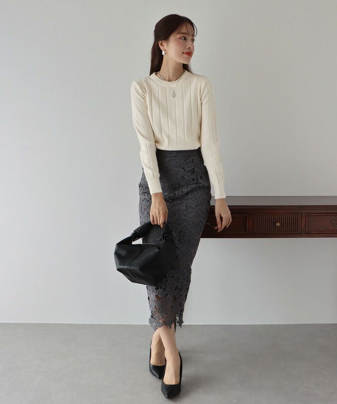 日本 BLUE EAST - 坑條圓領針織上衣-紫