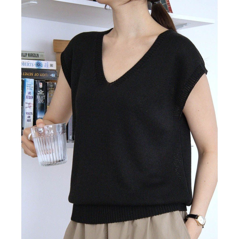 韓製 夏日棉麻V領蓋袖針織上衣-黑 (FREE)