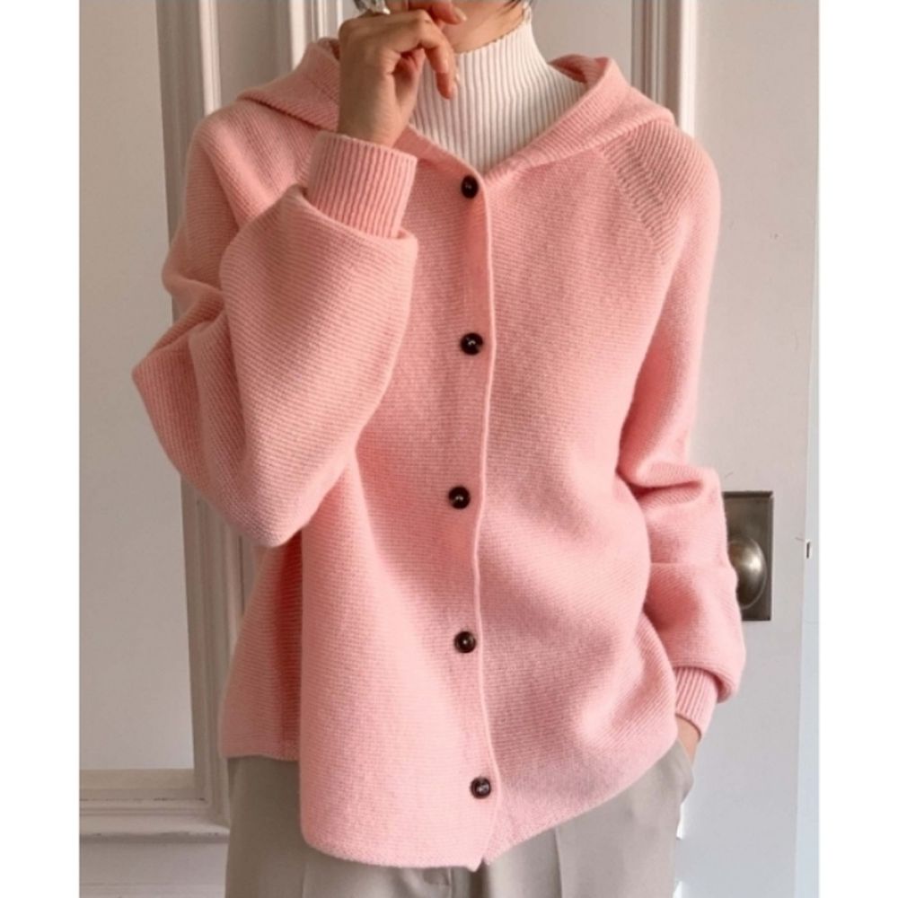 80%超細羊毛無縫針織連帽外套-櫻花粉 (FREE)
