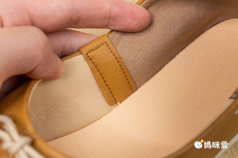 日本女裝代購 - 日本製 2balt減壓足弓支撐機能平底鞋-森林系綁帶款-帥氣黑