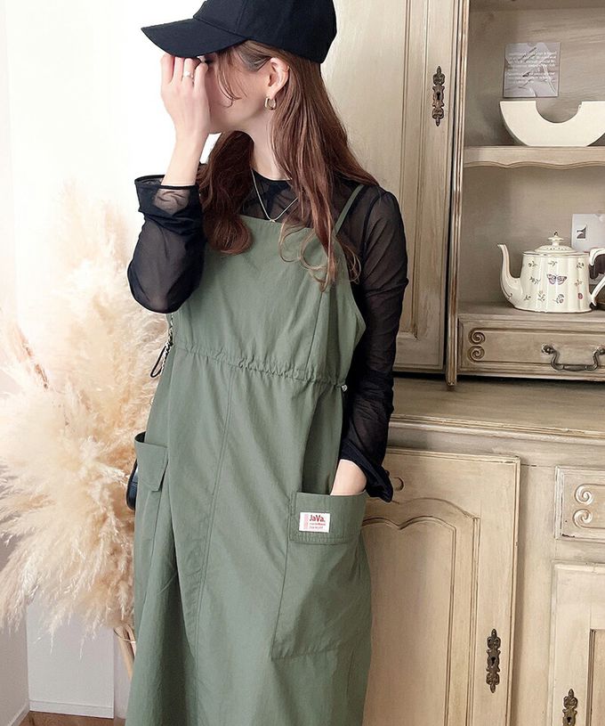 日本 Classical Elf - Java 休閒感抽繩口袋吊帶裙-軍綠