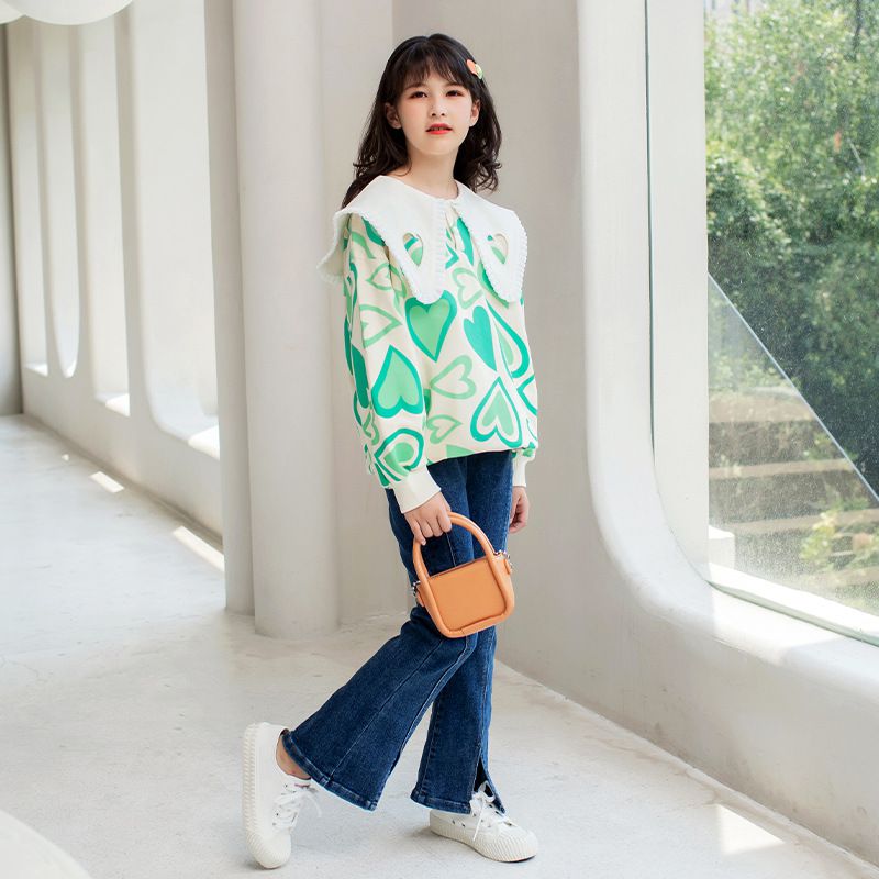 不規則翻領長袖上衣-滿版愛心-綠色