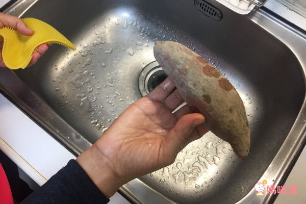 韓國 sillymann - 100%鉑金矽膠蔬果餐具洗碗刷-黃色