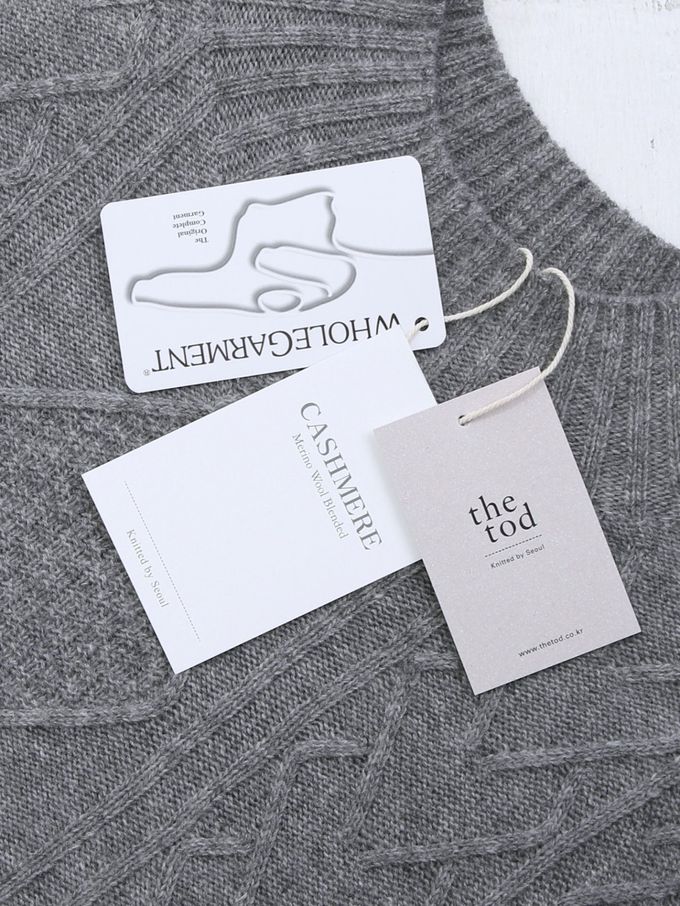 韓國女裝連線 - 立體紋路中領針織長袖上衣-燕麥米 (FREE)