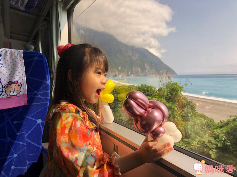 環島之星 Hello Kitty 繽紛列車｜一票吃住玩到底