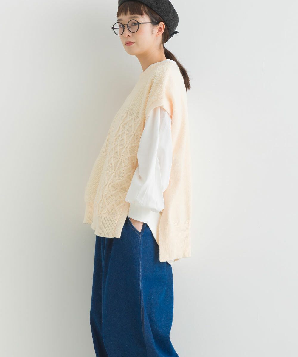 日本女裝代購 - 圓領編織紋拼接針織背心-咖啡