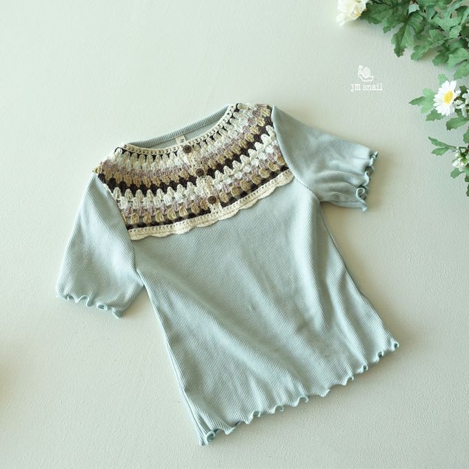 韓國 Jmsnail - 胸前針織花邊裝飾短袖上衣-米白