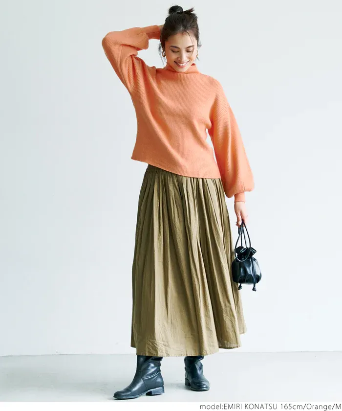 日本 COCA - 立領修身坑條落肩針織毛衣-米杏