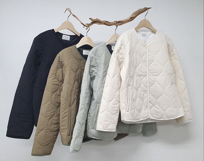 韓國 LANDING - 韓國製絎縫壓紋鋪棉圓領外套-象牙白 (FREE)