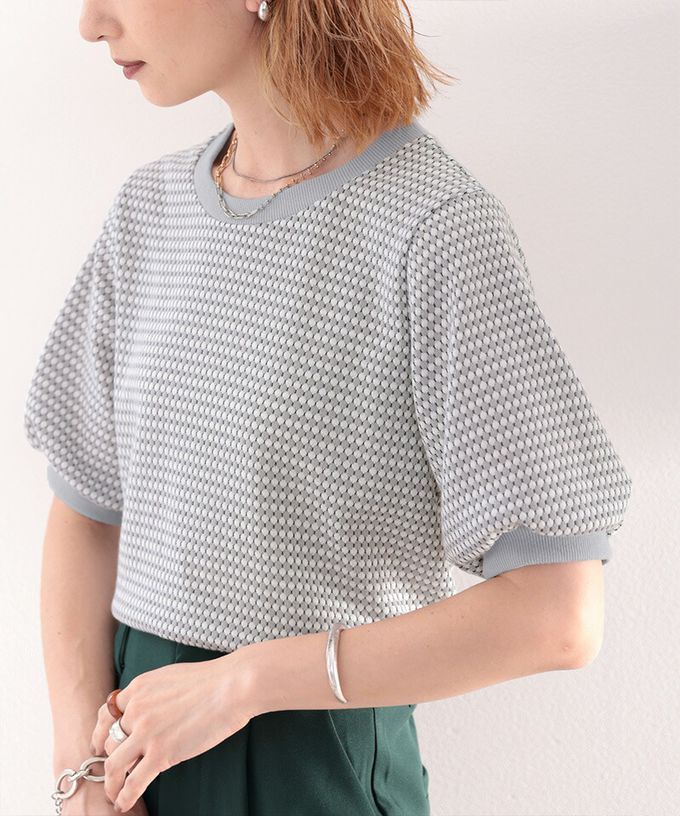 日本 Classical Elf - 緹花圓領彈性泡泡五分袖上衣-黑