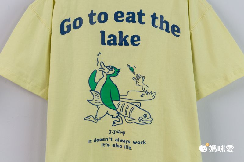 日本服飾代購 - 防蚊加工 美式印花短袖上衣-鵜鶘抓魚-珊瑚橘