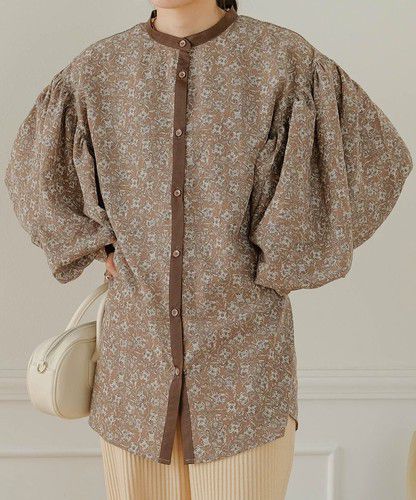 日本 Bou Jeloud - 森林碎花澎澎袖襯衫-摩卡