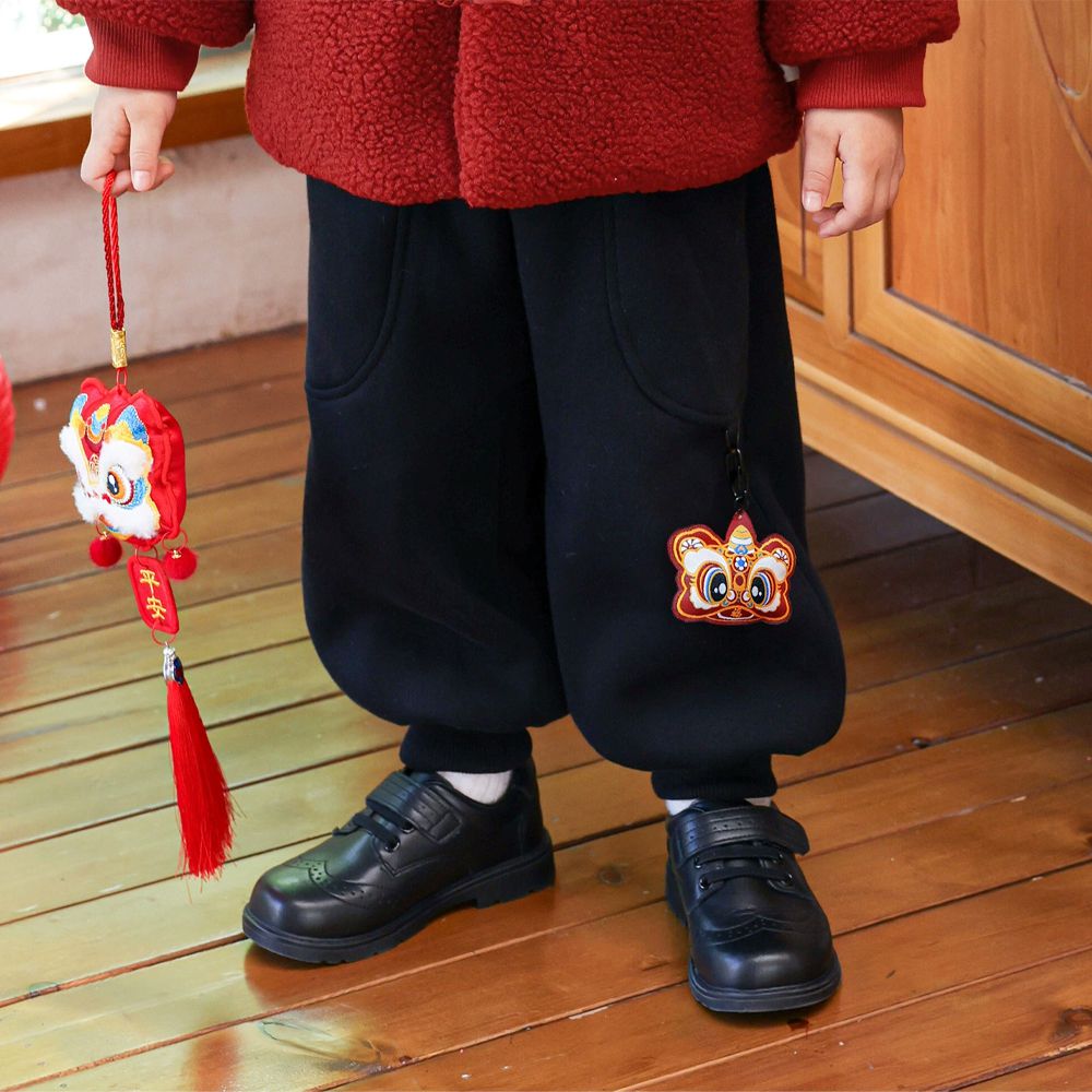 加絨保暖造型束口褲-立體醒獅-黑色