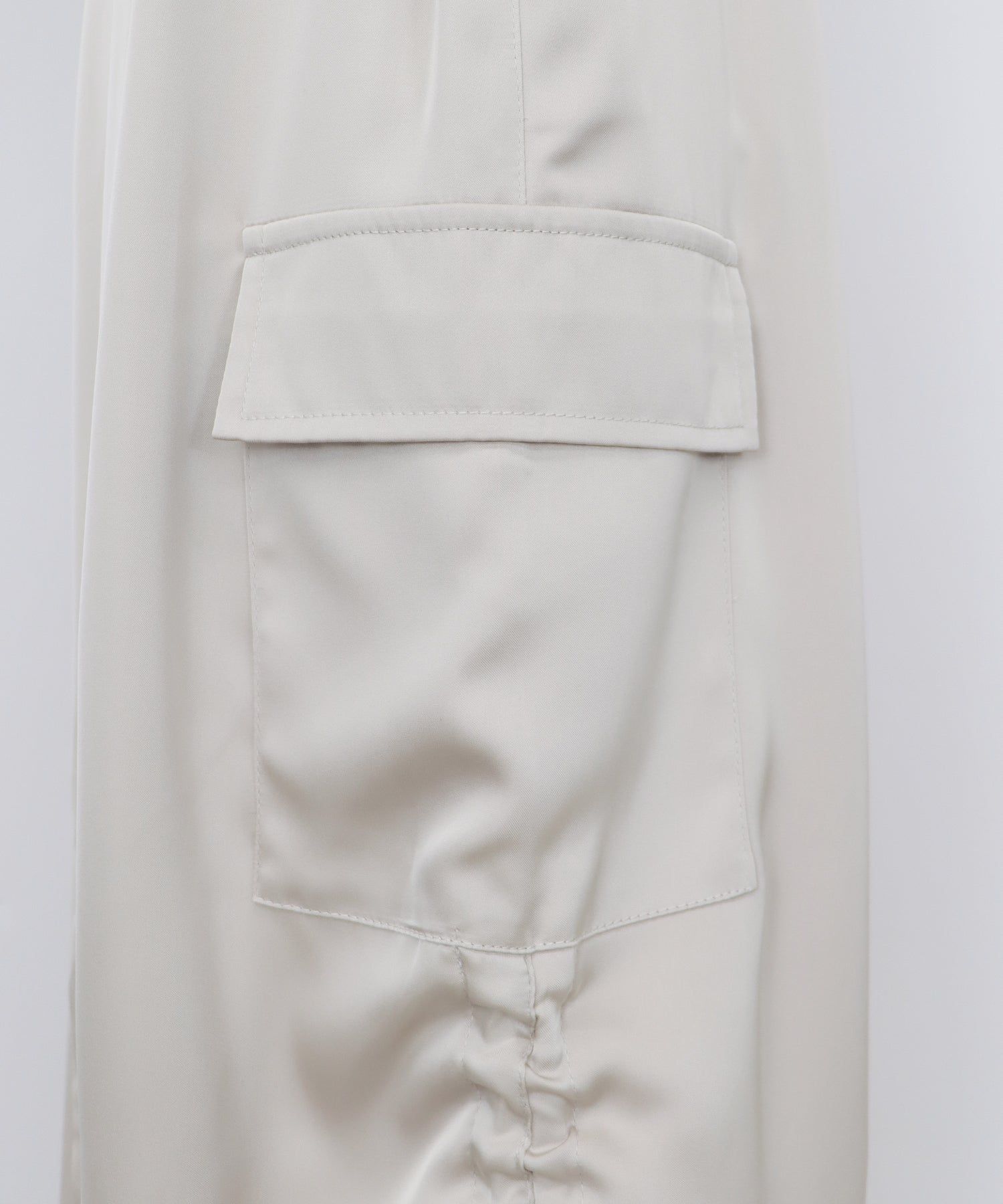 日本 BLUE EAST - 帥氣側抽繩工裝裙-深灰