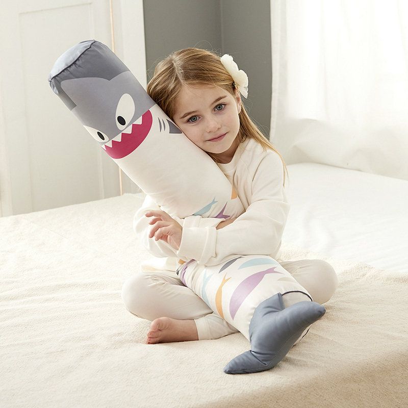 正韓Hello HiZoo - 純手工製多功能防蟎抗菌兒童長條抱枕/靠枕/睡眠輔助枕/側睡抱枕(大款)-天王鯊