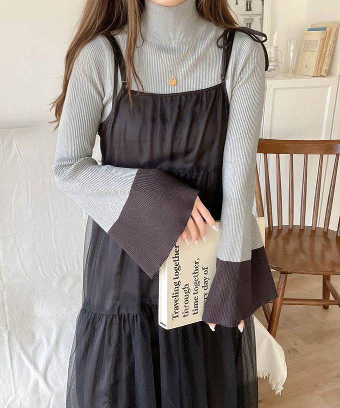 日本 Classical Elf - 羅紋修身高領喇叭袖上衣-黑