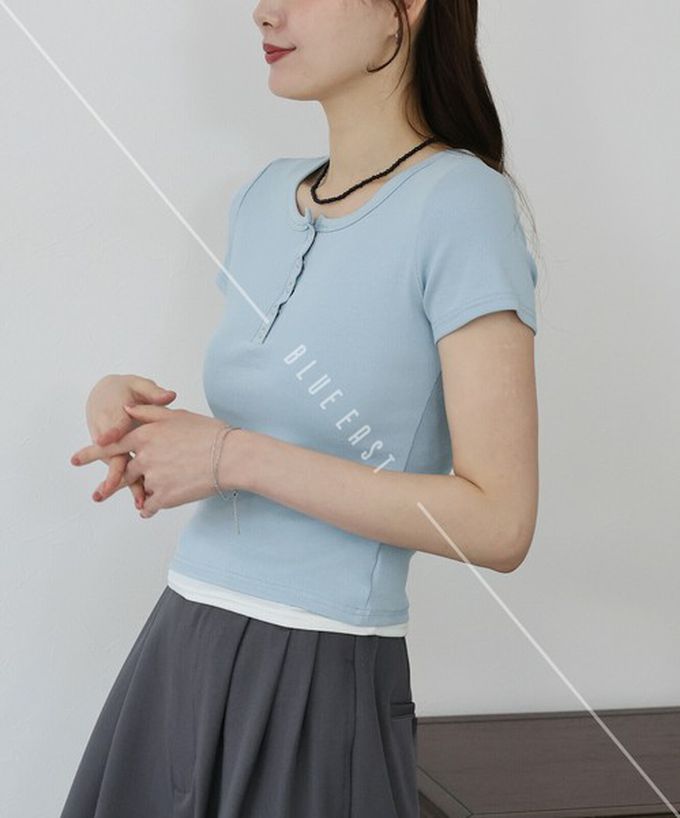 日本 BLUE EAST - 亨利領合身美型短袖上衣-粉紅