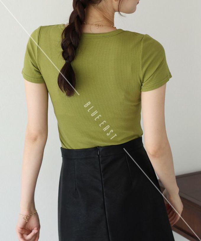 日本 BLUE EAST - 亨利領合身美型短袖上衣-白