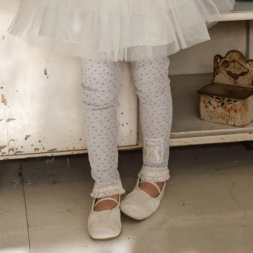 Puellaflo 鬆緊腰精緻蕾絲點綴彈力內搭褲-碎花-灰