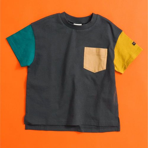 日本 BREEZE - [低價]簡約定番款短袖T恤-袖撞色-炭灰
