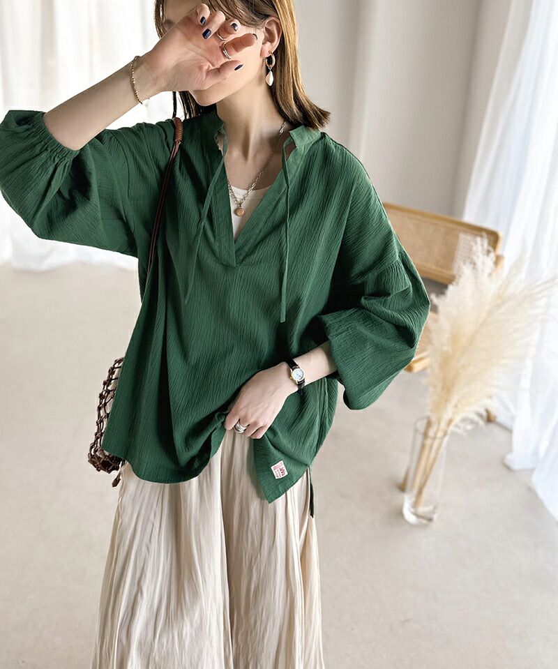 日本 Classical Elf - 溫柔感楊柳細摺綁帶長袖上衣-淺灰棕