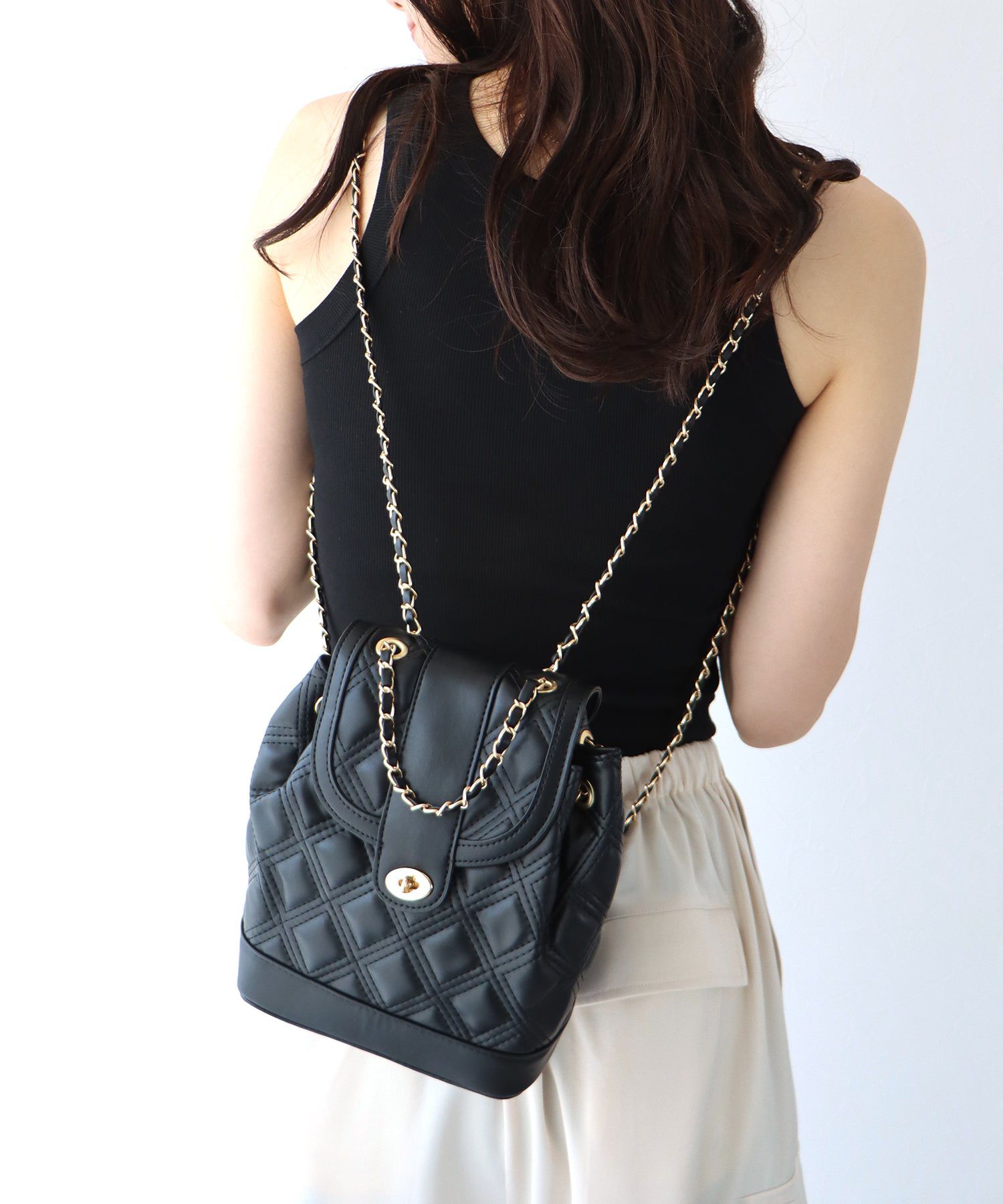 日本 BLUE EAST - 2WAY時尚金屬鍊後背小包-銀