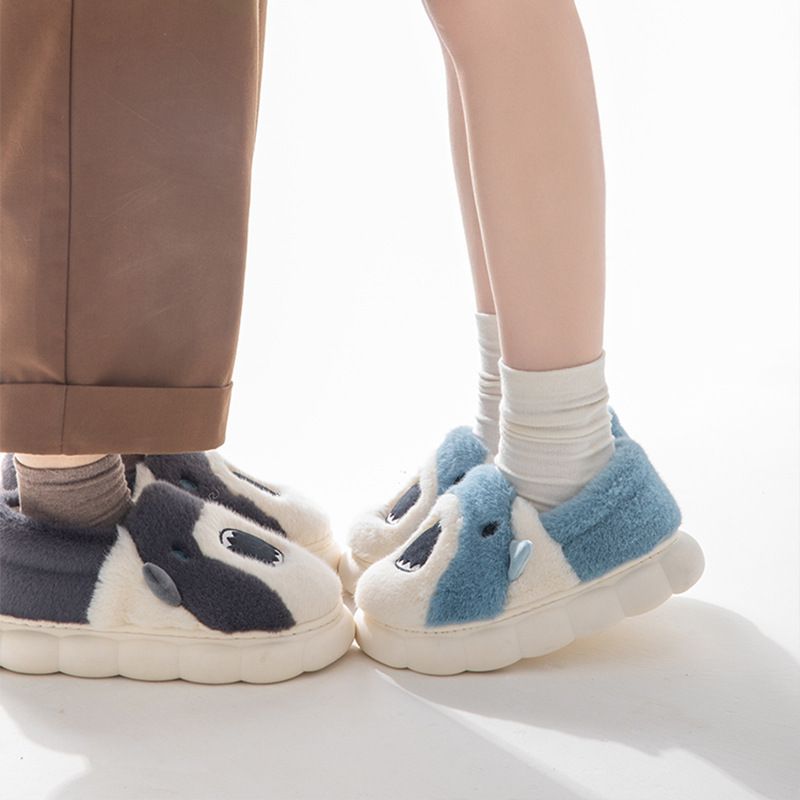 立體造型毛絨暖暖包跟室內拖鞋-鯊魚-深灰色