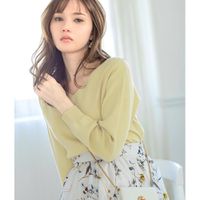 日本 GRL - 顯瘦V領簡約針織長袖上衣-淺黃 (F)