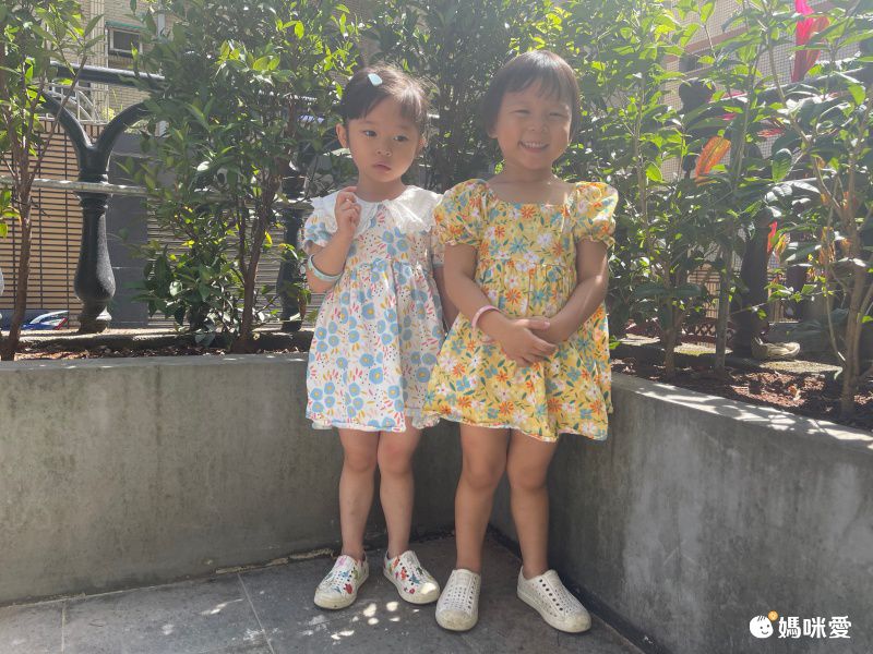 微法式公主澎澎袖純棉連身洋裝-粉色花朵