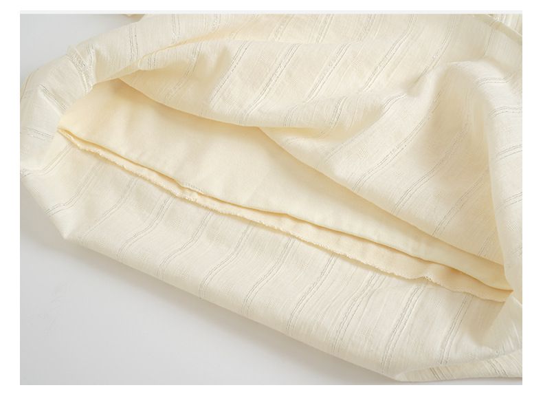 氣質花袖露肩上衣-米色