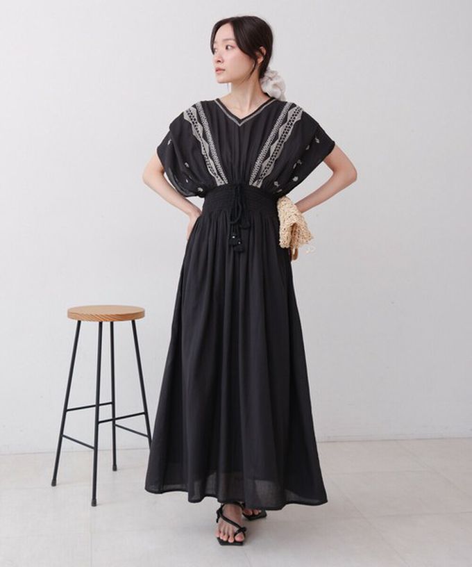 日本 Bab - 100%印度棉 素雅刺繡收腰短袖洋裝-薄荷綠