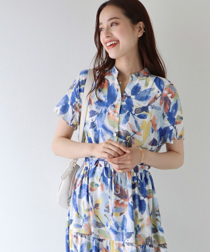 日本 BLUE EAST - 氣質小V領排釦短袖洋裝-木春菊-水藍 (M(Free))