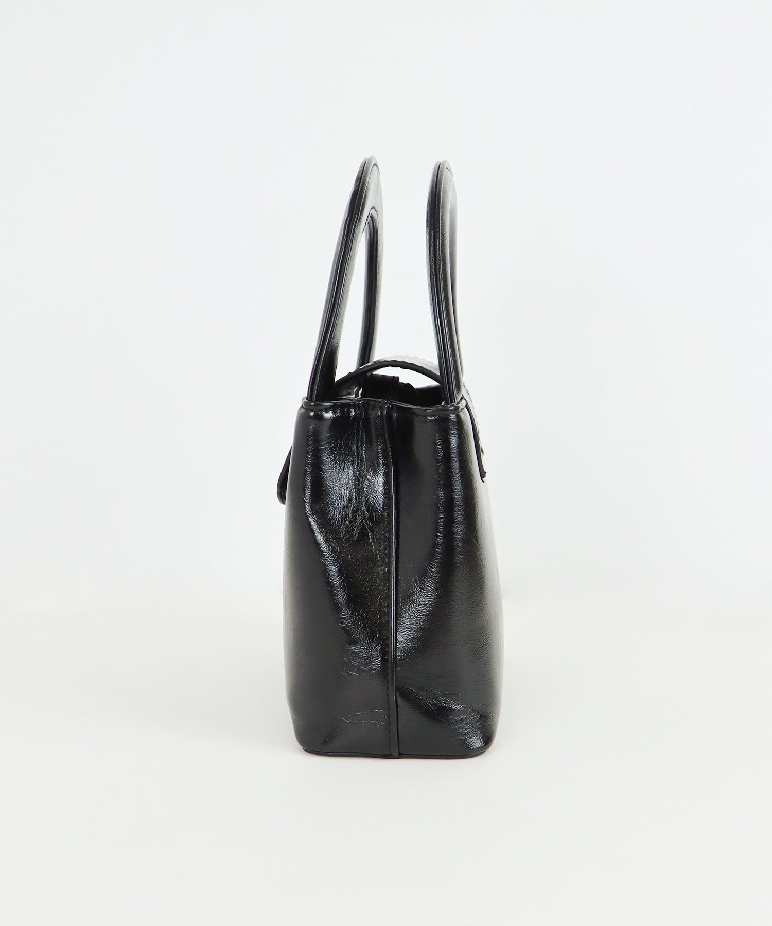 日本 BLUE EAST - 2WAY愛心金釦皮革肩背包-黑